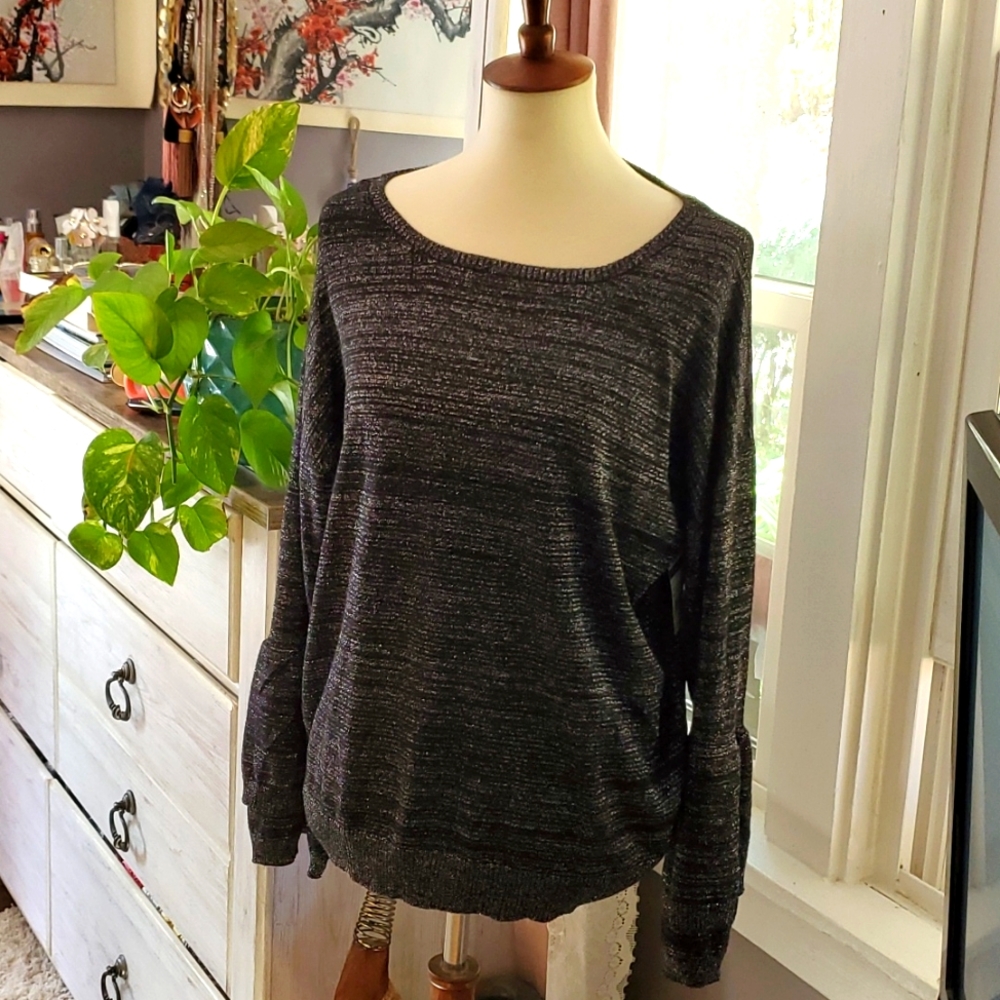 🎈🎈Nwt Olivia Sky sweater🎈🎈